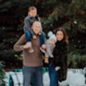 Meet your Posher, Dana